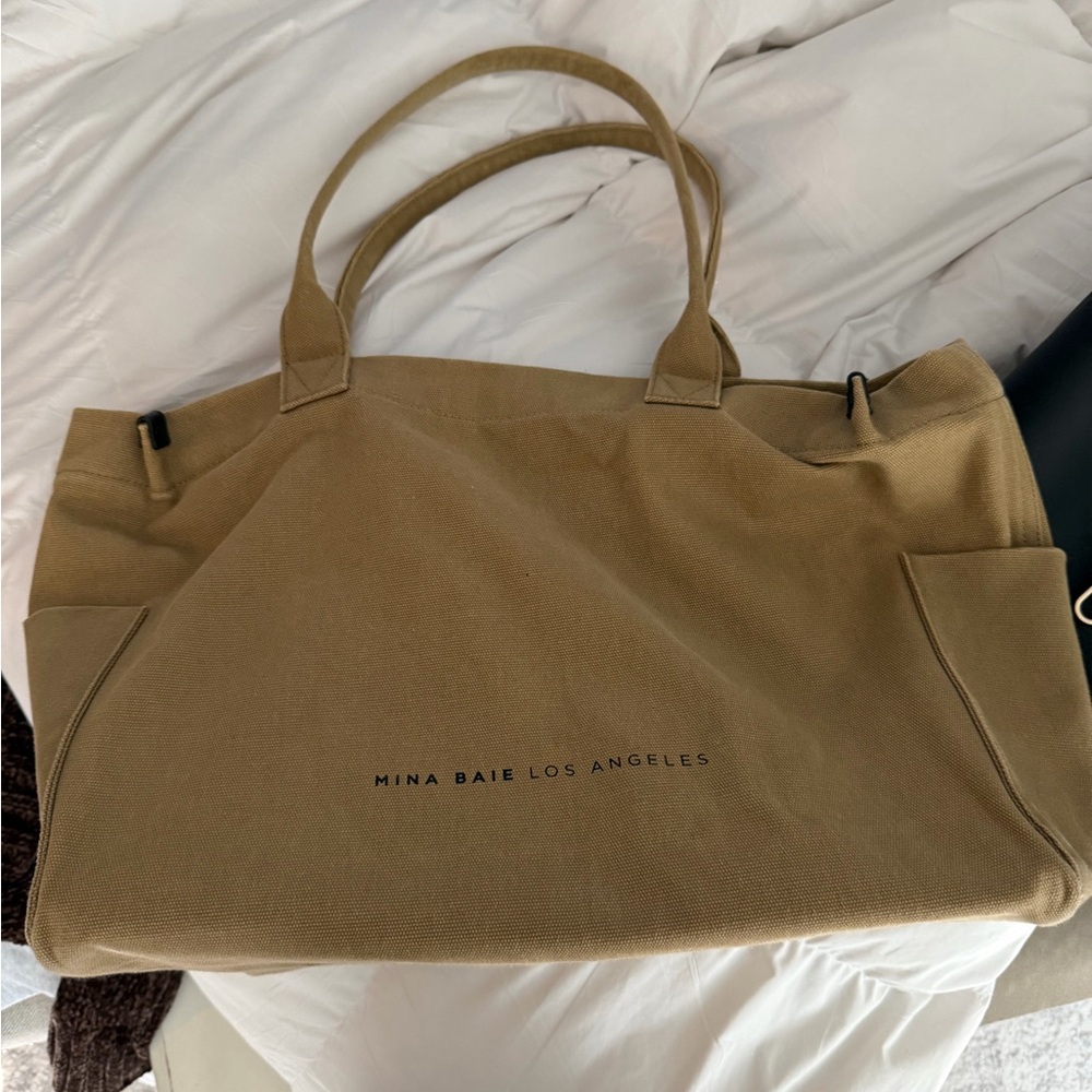 Mina Baie Los Angeles Tan Women's Bag